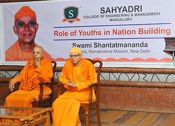 Swamiji addresses students on “Role of Youth in Nation Building” 