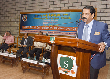 VTU organizes a One-Day Workshop on “AICTE Model Curriculum for BE-First Year Courses” at Sahyadri