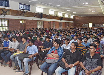 Bridge Course for the engineering students commenced at Sahyadri campus 