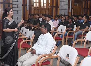 Professors from VTU Belagavi interact with MBA students & Faculty 