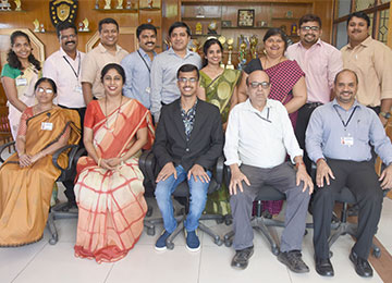 10th Rank holder in VTU MBA Exams 2017-18 visits his alma mater
