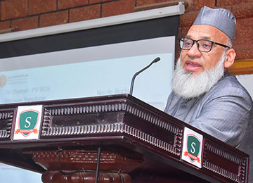 Professor of Kulliyyah of Engineering, International Islamic University, Malaysia interacts with Mechanical Department