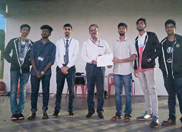 Team Challengers win 2nd place in Aeromodeling competition at Vellore Institute of Technology (VIT), Vellore 