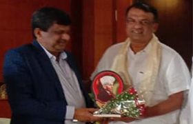 Chairman’s visit to Belagavi: Pays Respect to his Guru Dr. Karisiddappa, Vice-Chancellor, VTU, Belagavi
