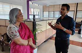 Guest at the Campus: An Independent International Higher Education Consultant visits Sahyadri