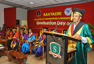 Seventh Graduation Day Celebrated in the Campus