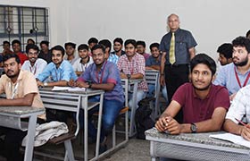Management Committee Member of Society of Automotive Engineers (SAE) visited Sahyadri 