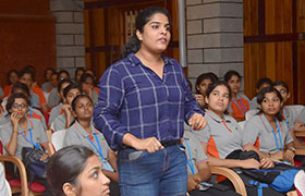 Alumni interacts with First Year Engineering students