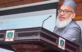 Professor of Kulliyyah of Engineering, International Islamic University, Malaysia interacts with Mechanical Department