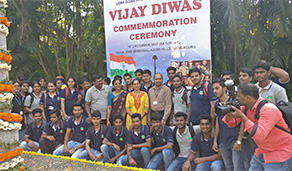 MBA Students & Staff attend Vijay Diwas Commemoration Ceremony 