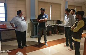 Ravi-Gururaj,-Founder-&-CEO-of-QikPod-visits-the-campus