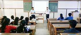 Musheer Rizvi, an alumnus interacts with MBA Students 