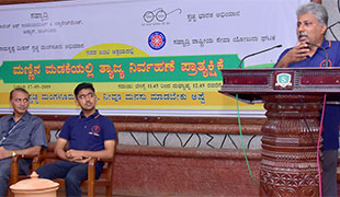 Sahyadri organizes Pot Compost Demonstration for teaching and non-teaching faculty