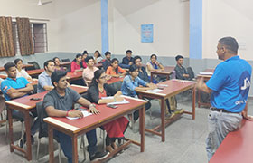 Jio Centre Manager, Mangaluru, conducts a session for MBAs
