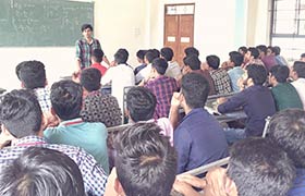 Alumnus interacts with 3rd Semester Mechanical Engineering Students